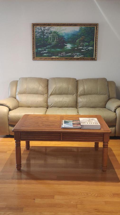 The Comfort Stay At City Of Pickering Bagian luar foto