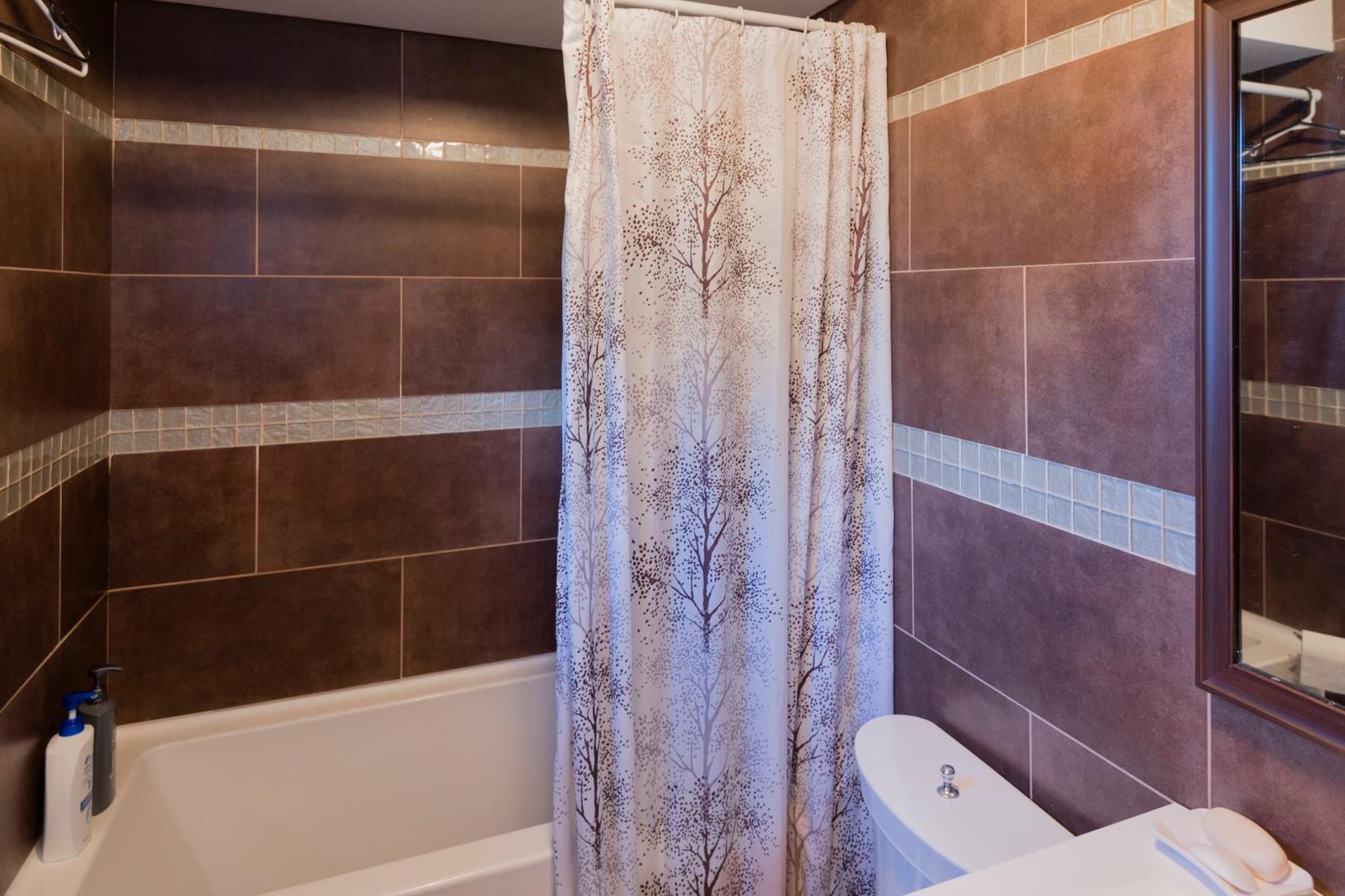 The Comfort Stay At City Of Pickering Bagian luar foto